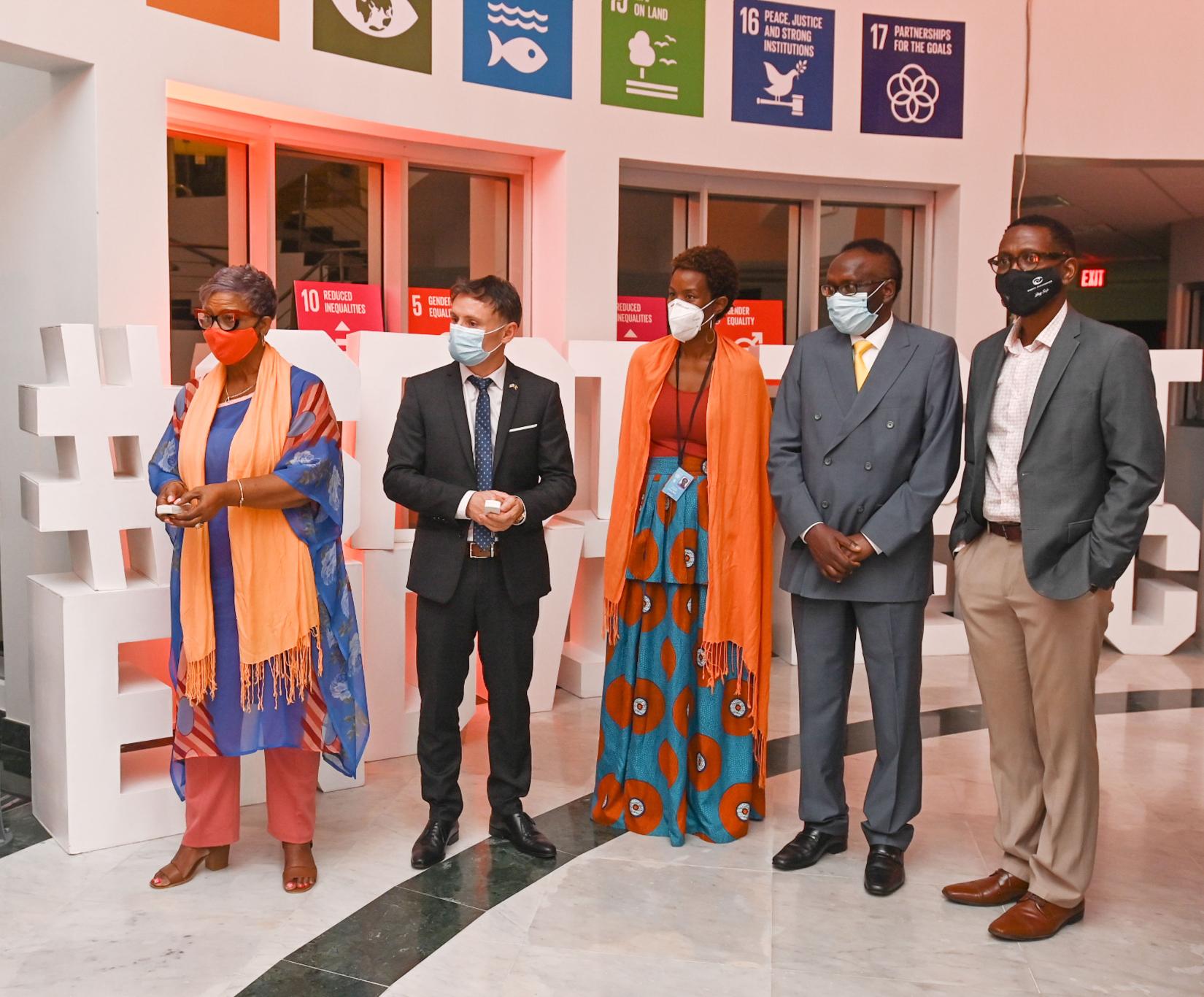 Government and UN officials participating in the 16 Days Lighting Ceremony 